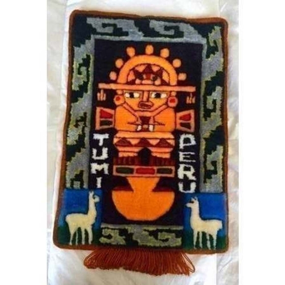 llama Tapestry Llama Fur Wall Hanging Tapestry Artisan Peruvian Tapestry Amulet - Picture 1 of 1